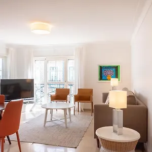  Apartment Stylish With Parking By Lovelystay